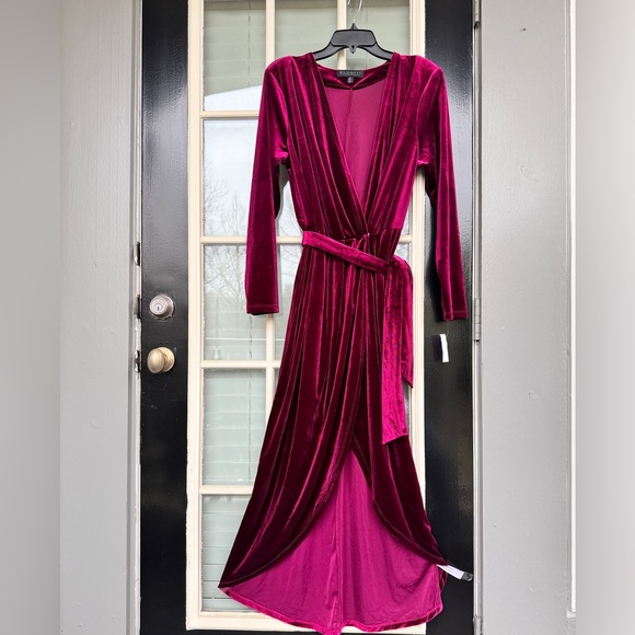 Velvet Wrap maxi dress size 16 long sleeves black red - Picture 2 of 7